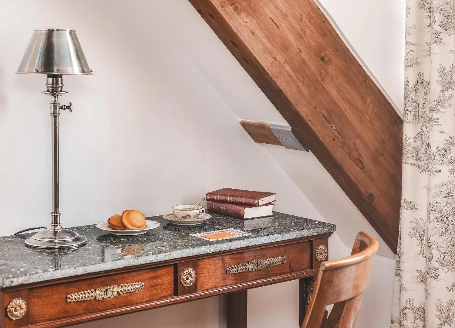 Hotel Madeleine De Senlis Paris